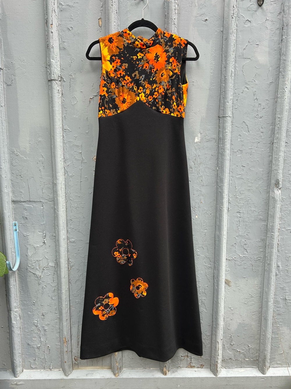 Vintage Gina Rinaldi Black Orange dress, vintage “10” (modern 6)